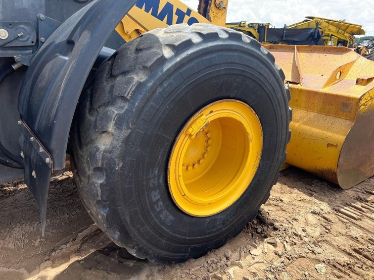 komatsu-wa380-8-image-12