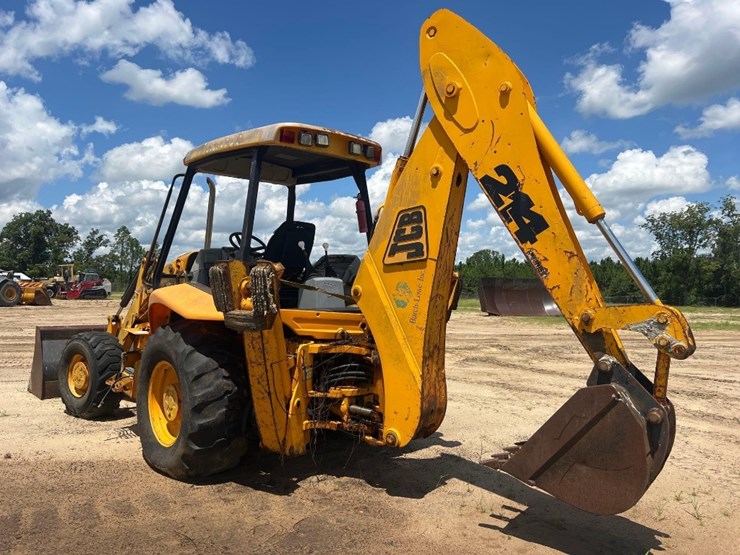 jcb-214-image-2