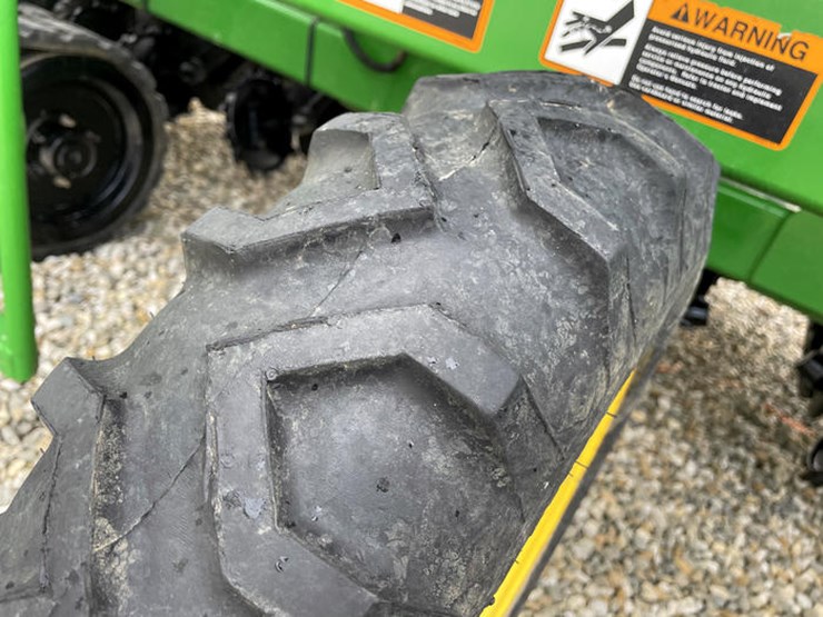 2017-john-deere-1990-image-73