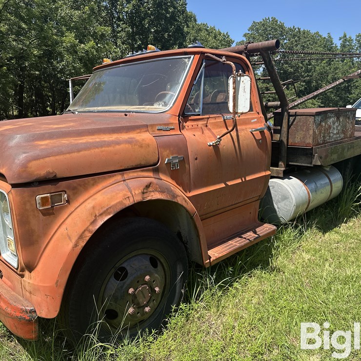 1968 CHEVROLET C50