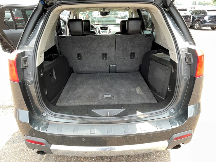2014-gmc-terrain-slt-image-70