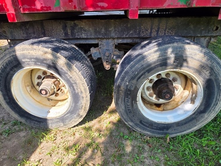 tandem-axle-silage-cart-image-26
