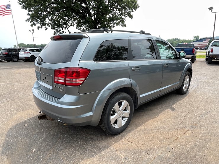 2010-dodge-journey-sxt-image-5