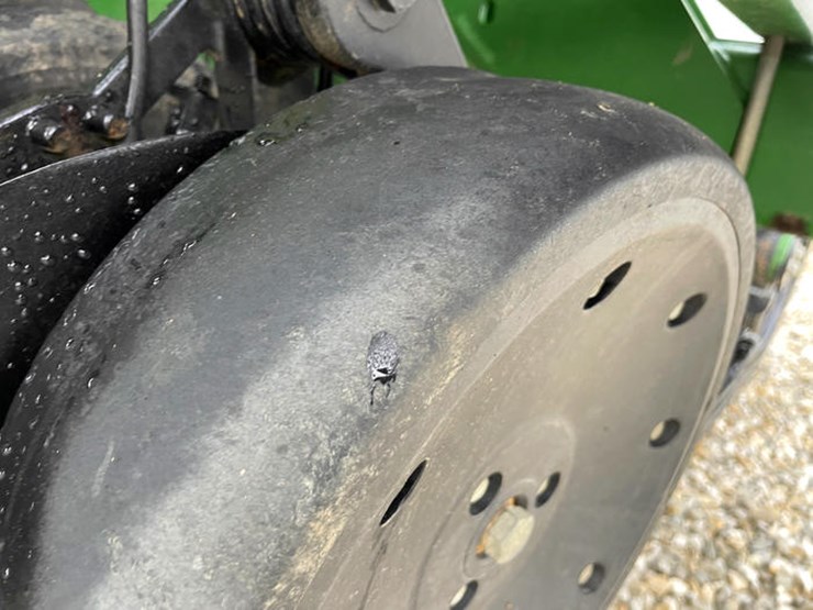 2017-john-deere-1990-image-84