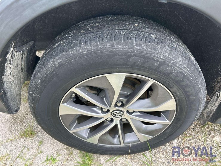 2018-toyota-rav4-image-31