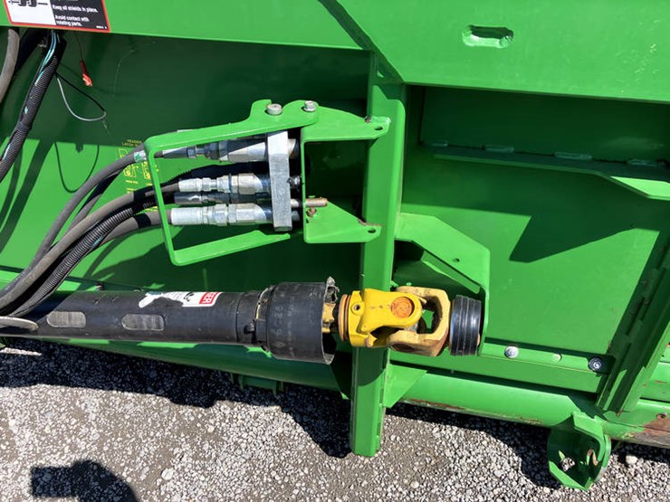 2015-john-deere-635f-image-13
