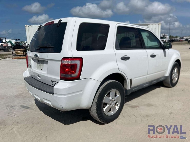 2012-ford-escape-xls-image-3
