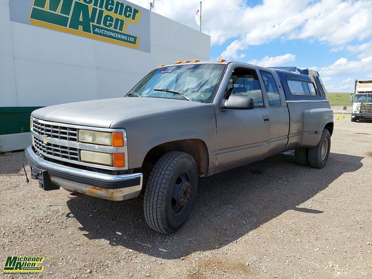 1992-chevrolet-3500-image-1