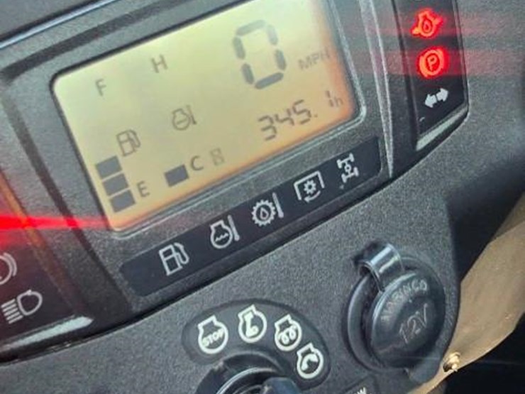 2020-kubota-rtv-x1100cw-image-8