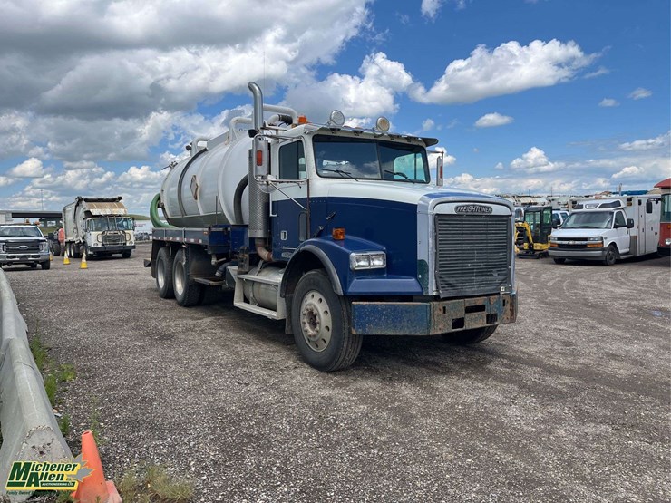 1994-freightliner-fld112-image-18
