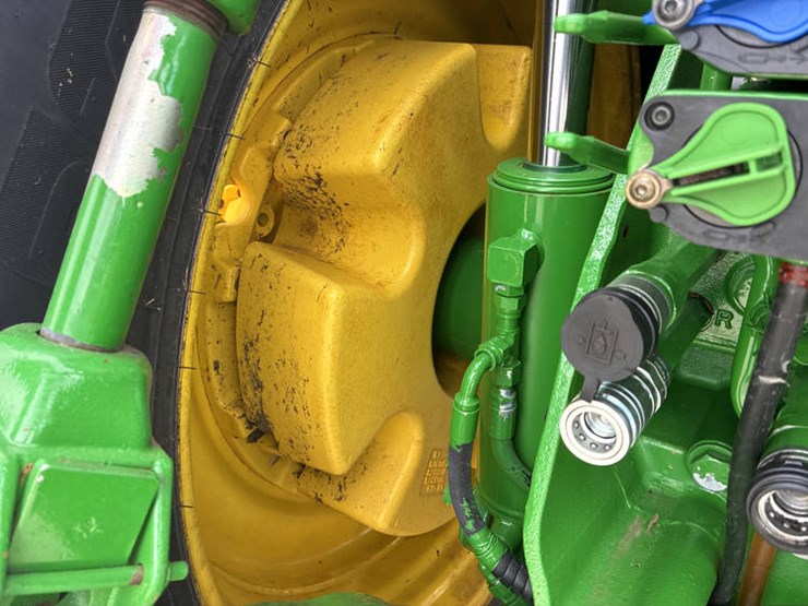 2012-john-deere-8360r-image-65