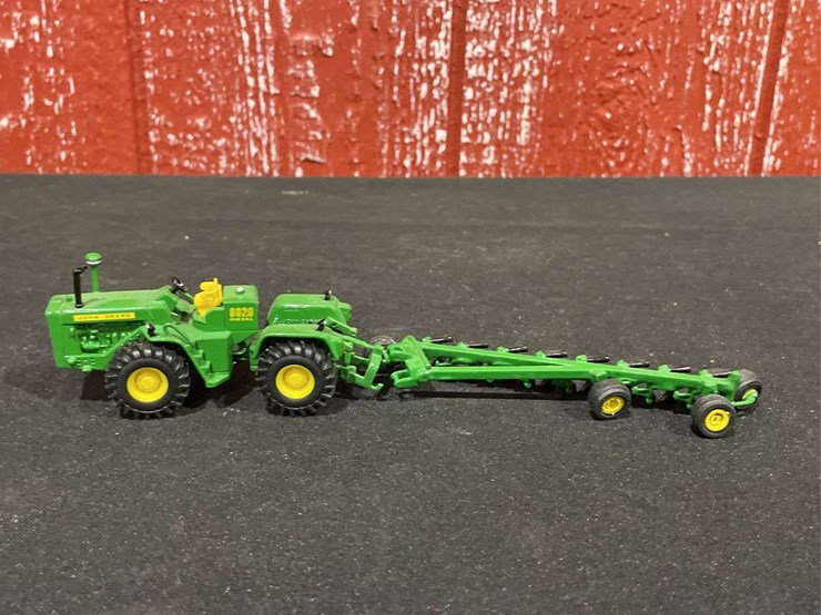 john-deere-8020-image-2