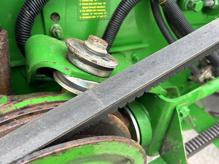 2001-john-deere-9550-image-27
