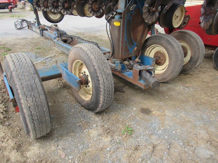 kinze-2300-image-8