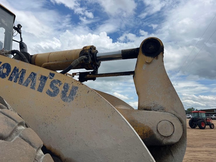 komatsu-wa450-image-22