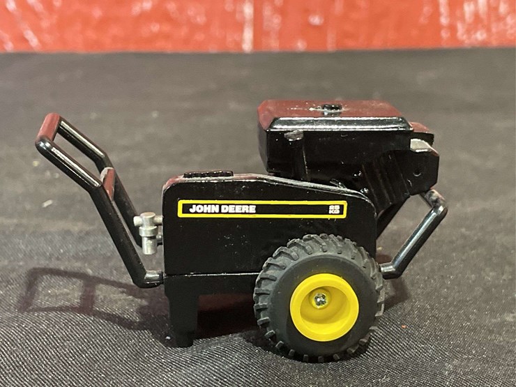 john-deere-16-image-7