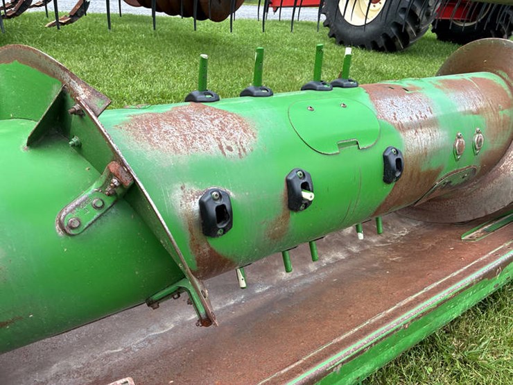 2010-john-deere-635f-image-15