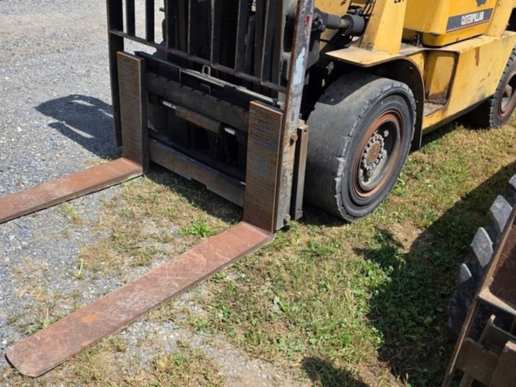 2005-caterpillar-dp40kl-image-30