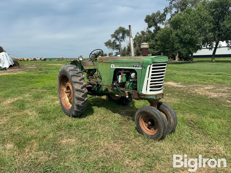 1962-oliver-770-image-3