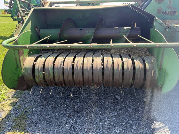 john-deere-14t-image-9