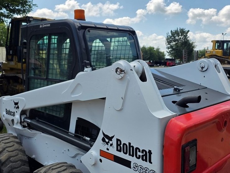 2011-bobcat-s630-image-22