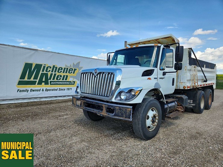 2009-international-workstar-7400-image-1