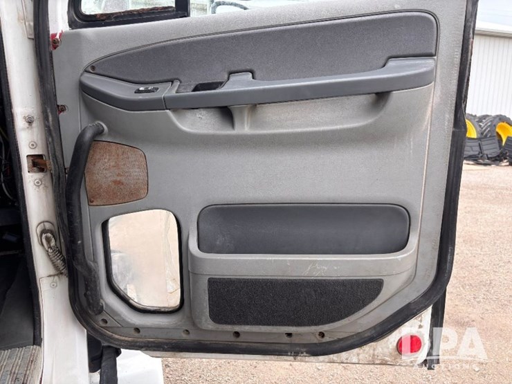 2006-freightliner-columbia-truck-(gp11007,-unit-345)-image-78
