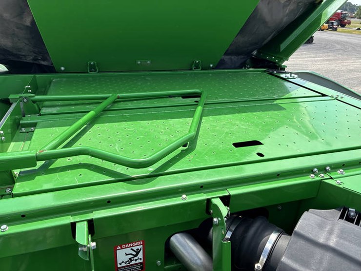 2015-john-deere-s680-image-93