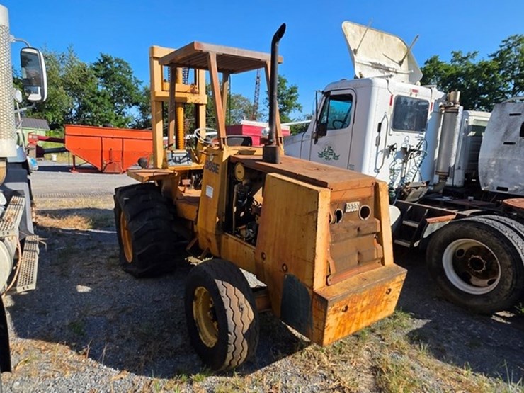 case-585e-image-3
