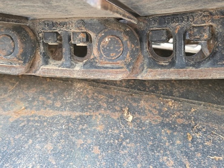2013-deere-160g-lc-image-39