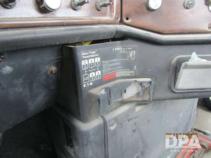 1996-cummins-m11-image-22