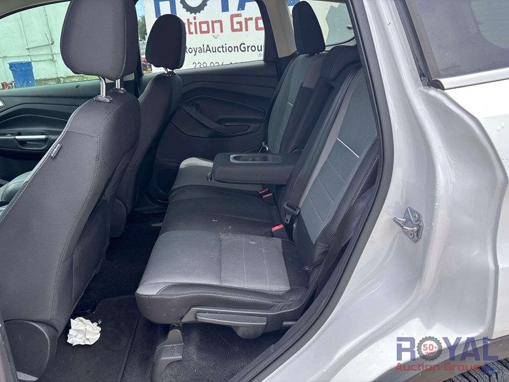 2015-ford-escape-image-25