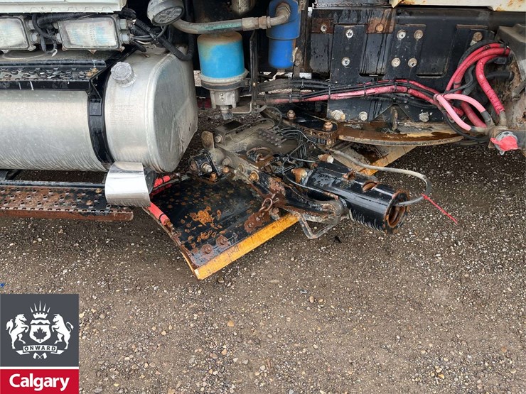 2016-international-workstar-7400-image-11