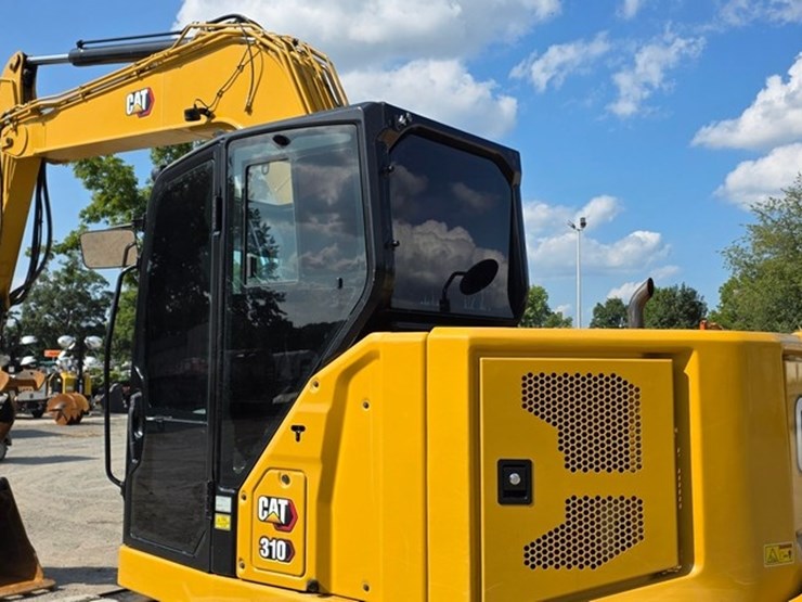 2023-caterpillar-310-image-24