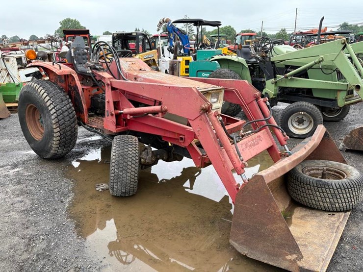 massey-ferguson-1030-image-2