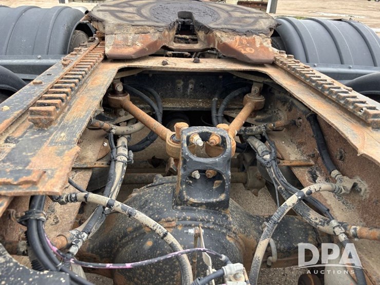 2005-caterpillar-c15-image-52