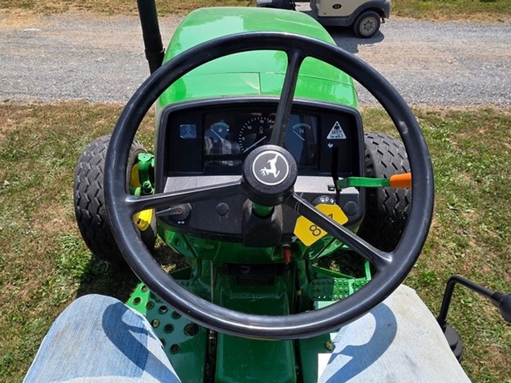 john-deere-5203-image-48