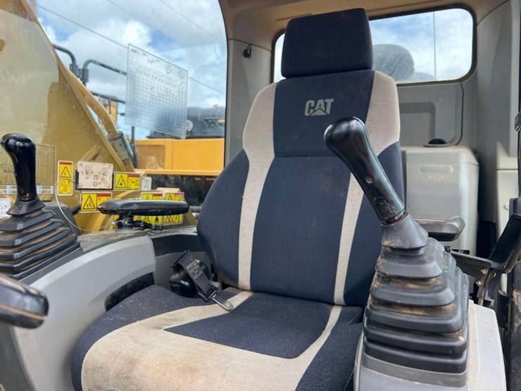 2017-caterpillar-336fl-image-38