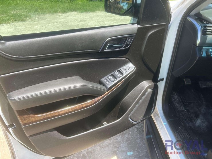2019-chevrolet-tahoe-image-12