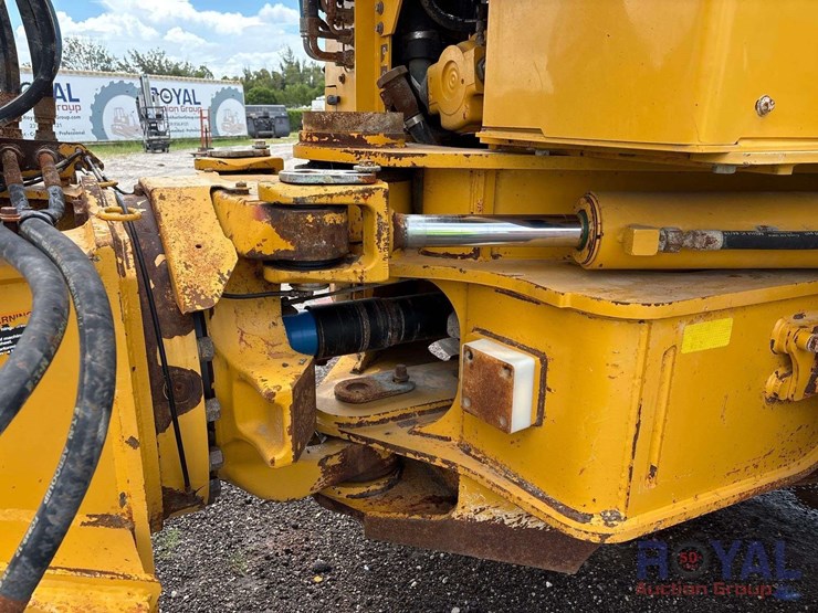 deere-410e-image-14