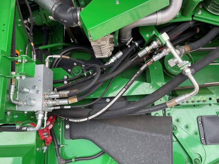 2017-john-deere-s680-image-51