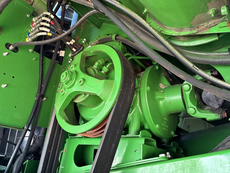 2014-john-deere-s690-image-42