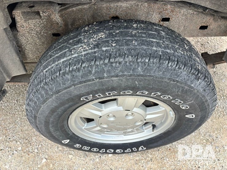 2004-chevrolet-colorado-ls-image-28