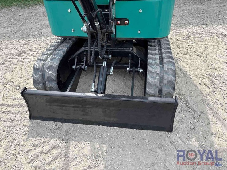 unused-2025-cfg-h15-mini-excavator-image-6