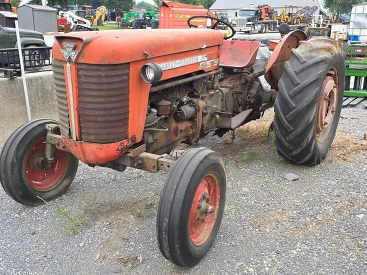 massey-ferguson-65-image-2