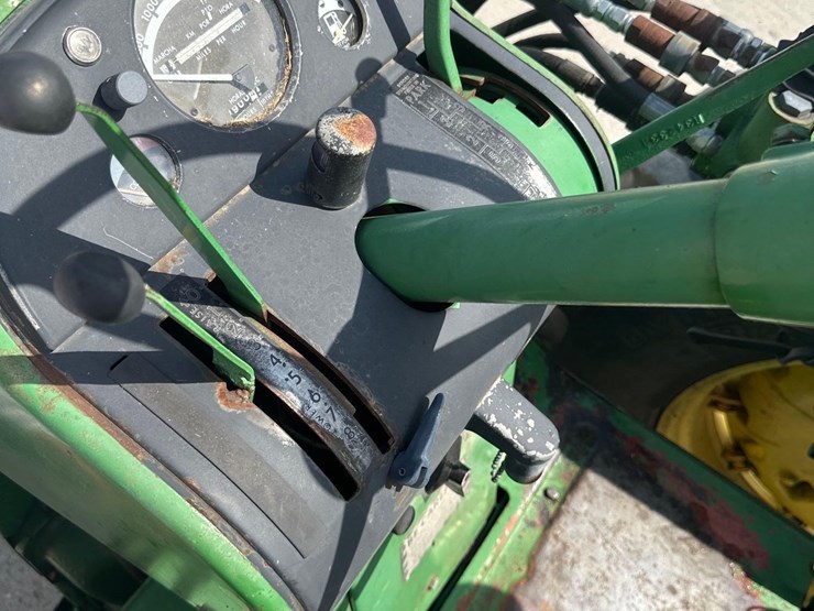 john-deere-4020-image-10