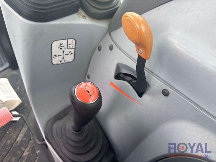 new-holland-ts6.120-image-17