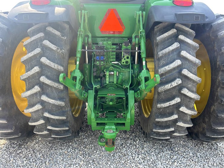 2012-john-deere-8285r-image-28