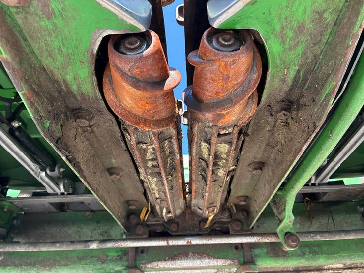2013-john-deere-612c-image-47