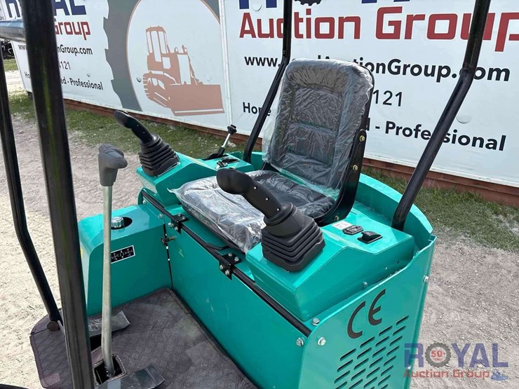 unused-2025-cfg-h15-mini-excavator-image-11